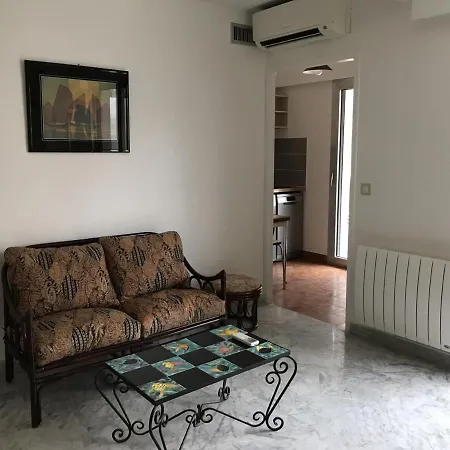 Saint-raphael, 1 Piece, 3 Personnes - Fr-1-466-32 Apartment